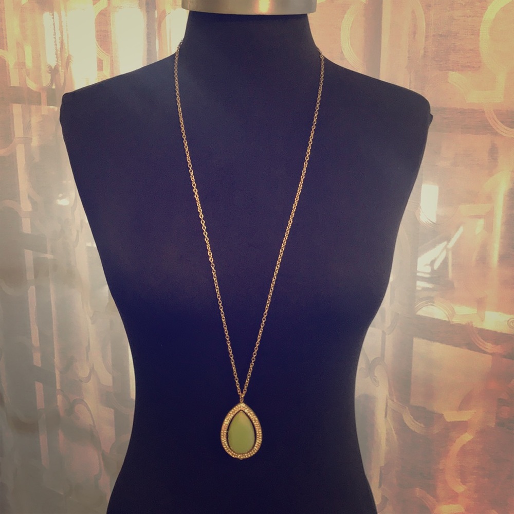 Pendant necklace